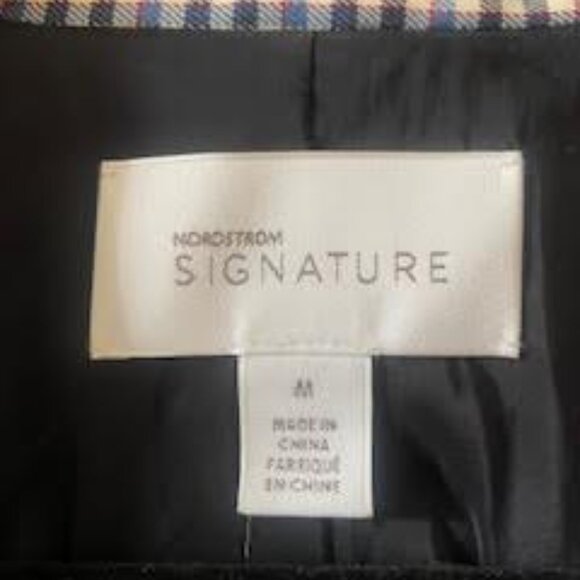 clothes - Picture 2 of 16